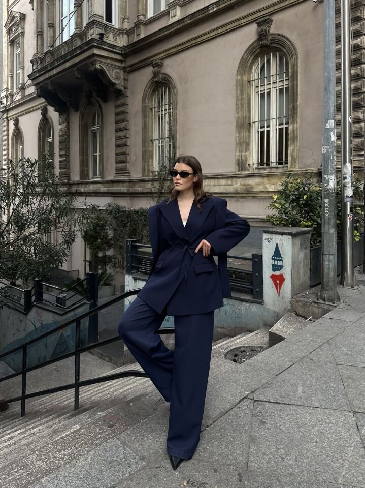 İp Bağlamalı Omuz Detaylı Astarlı Blazer Takım Lacivert L