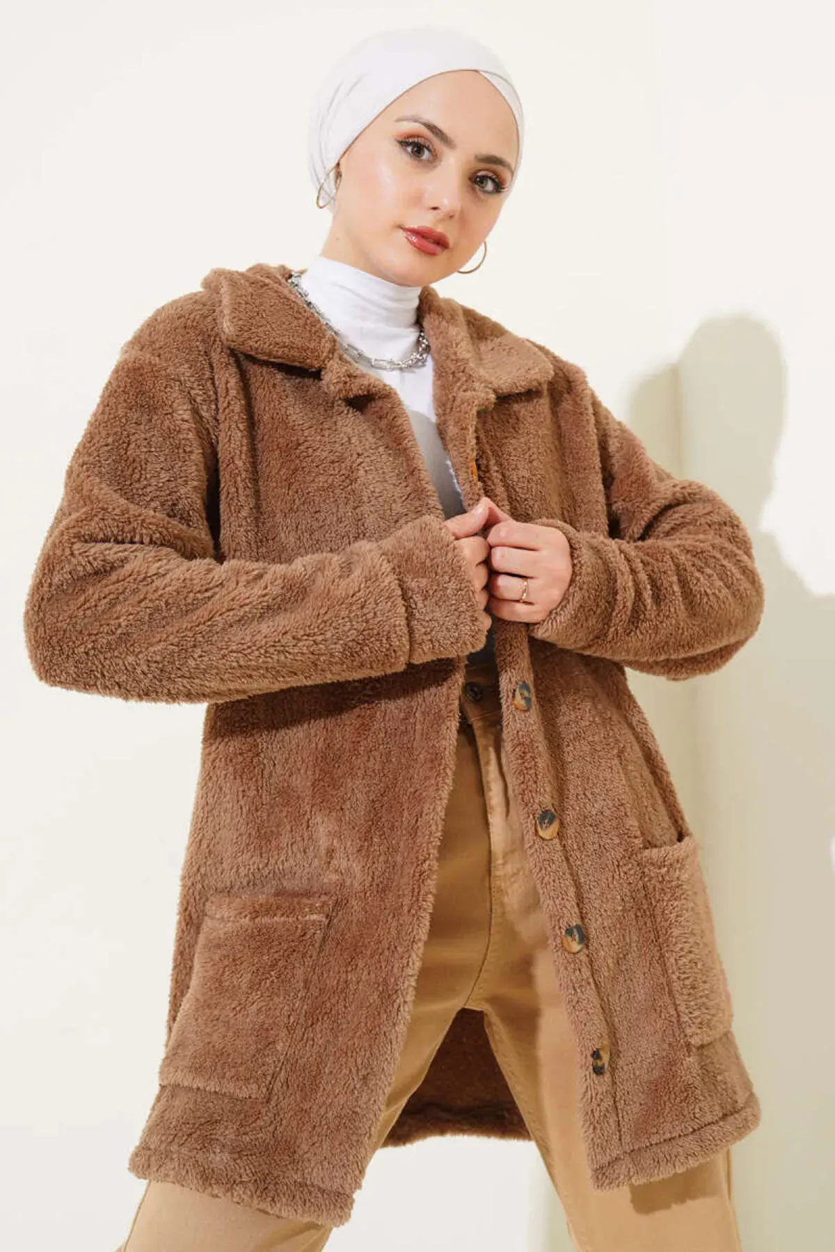 Düğmeli Peluş Hırka Kahverengi 2XL
