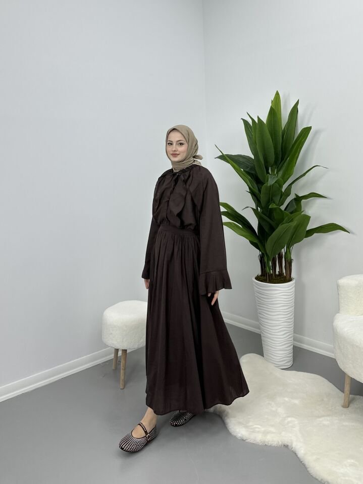 Kolları Volanlı Takım Kahve