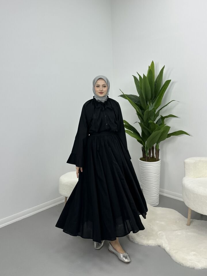 Kolları Volanlı Takım Siyah