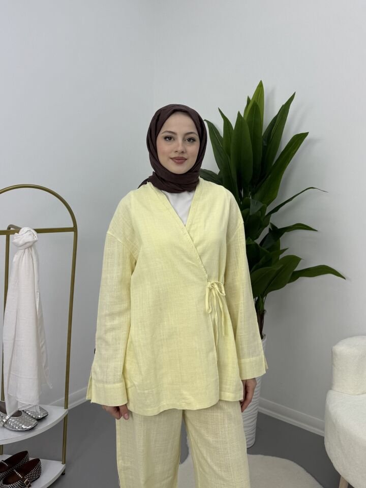 Yandan Bağlamalı Keten Takım Sarı S