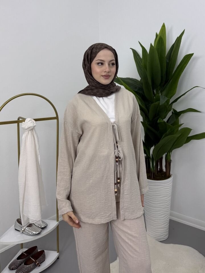 Önden Bağlamalı Boncuklu Takım Bej S