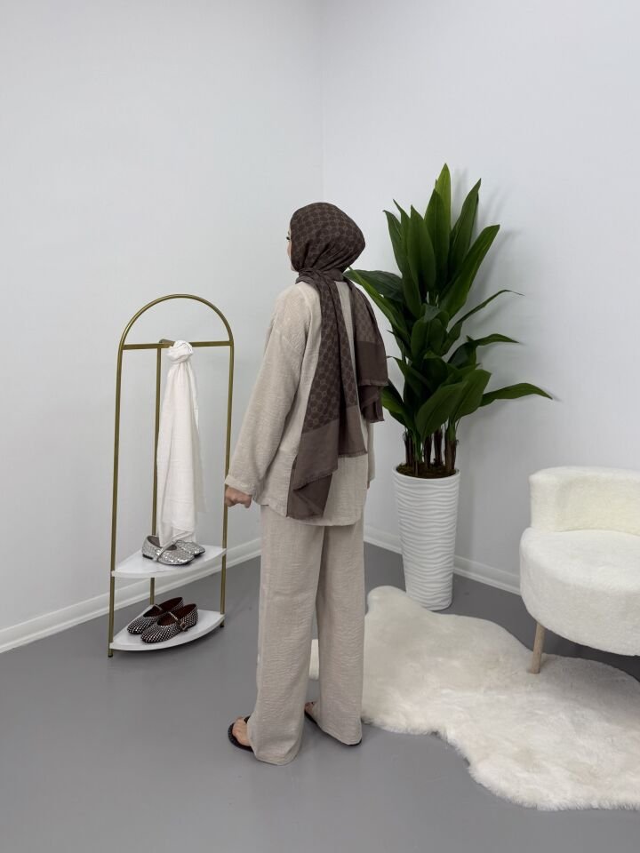 Önden Bağlamalı Boncuklu Takım Bej S