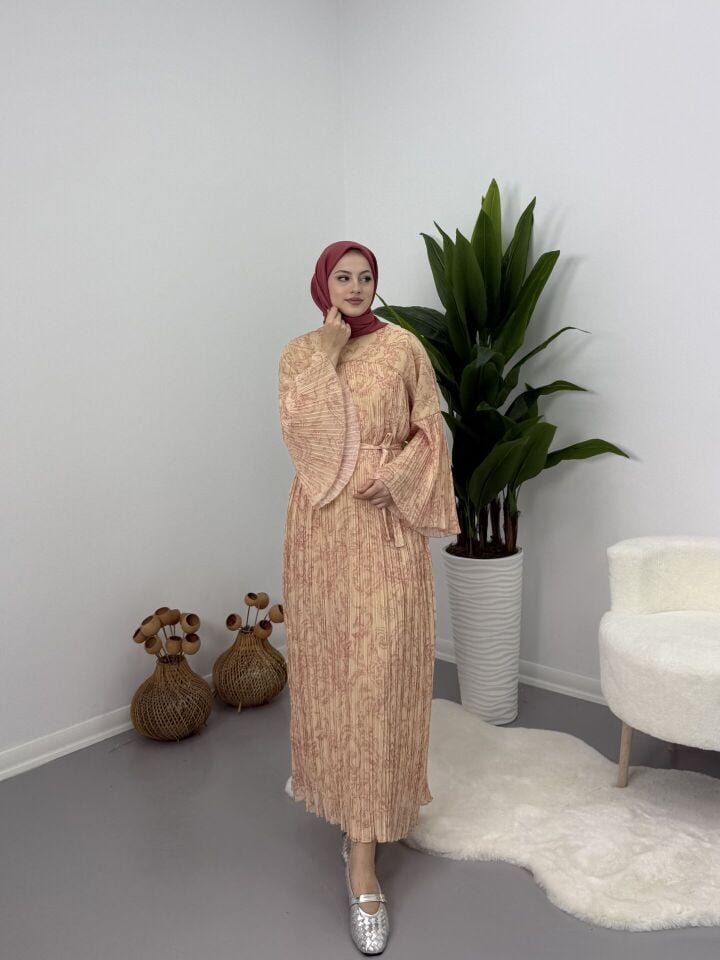 Limited Astarlı Piliseli Elbise STANDART