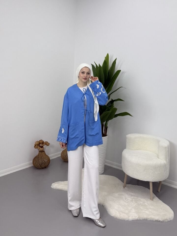 Nakış Detaylı Mavi Kimono S-M