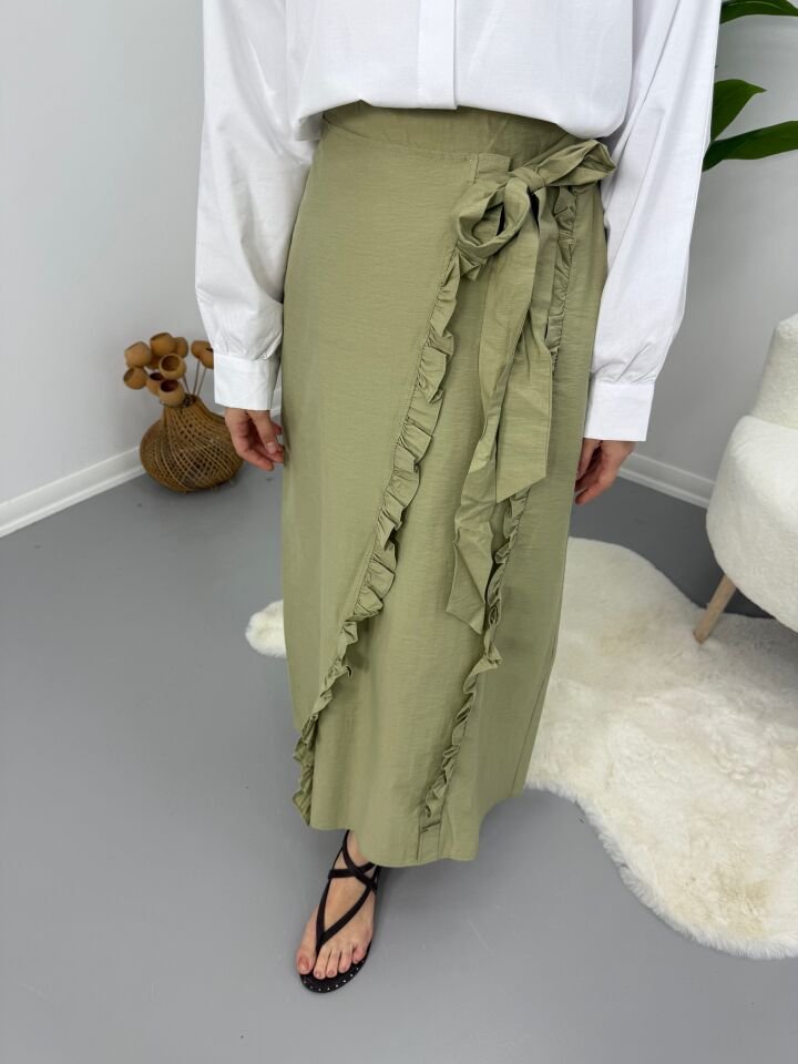 Asimetrik Fırfır Detaylı Etek Yeşil S