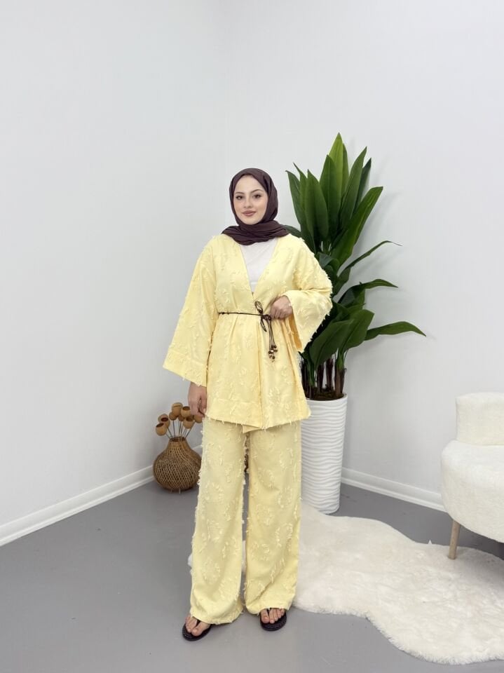 Püsküllü Kuşaklı  Kimono Takım Sarı XL