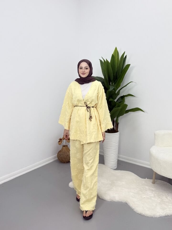 Püsküllü Kuşaklı  Kimono Takım Sarı XL