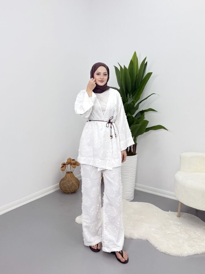 Püsküllü Kuşaklı  Kimono Takım Beyaz XL