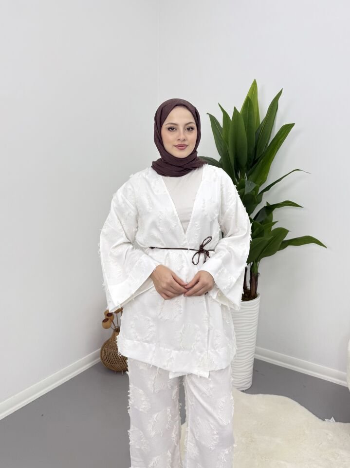 Püsküllü Kuşaklı  Kimono Takım Beyaz XL