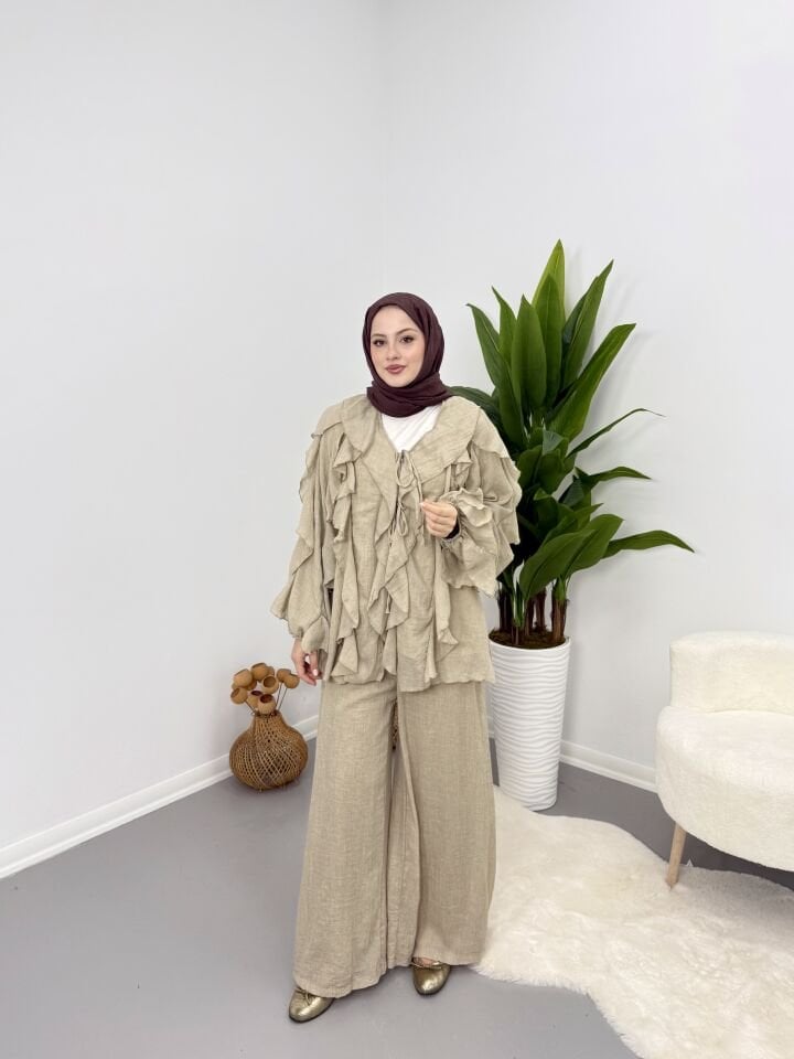 Fırfır Detaylı Takım S