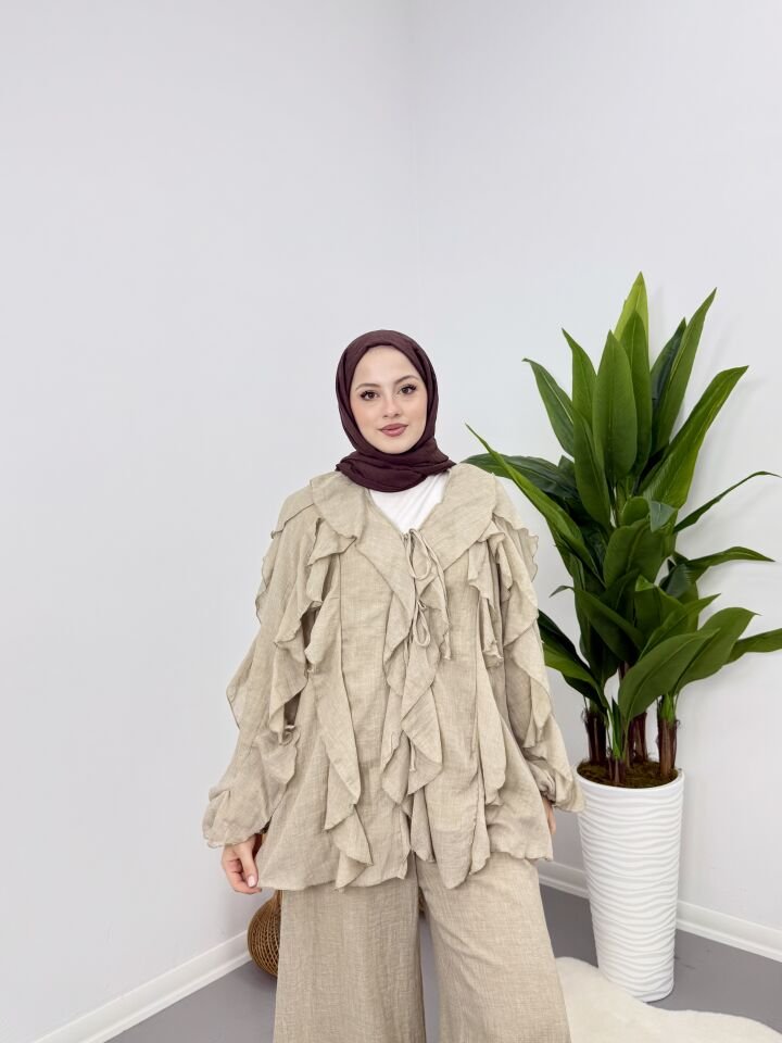 Fırfır Detaylı Takım S