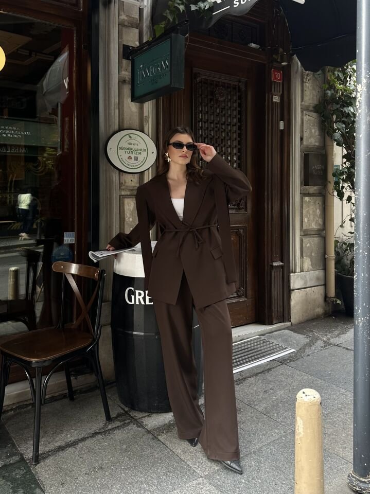 İp Bağlamalı Omuz Detaylı Astarlı Blazer Ceket Kahverengi S
