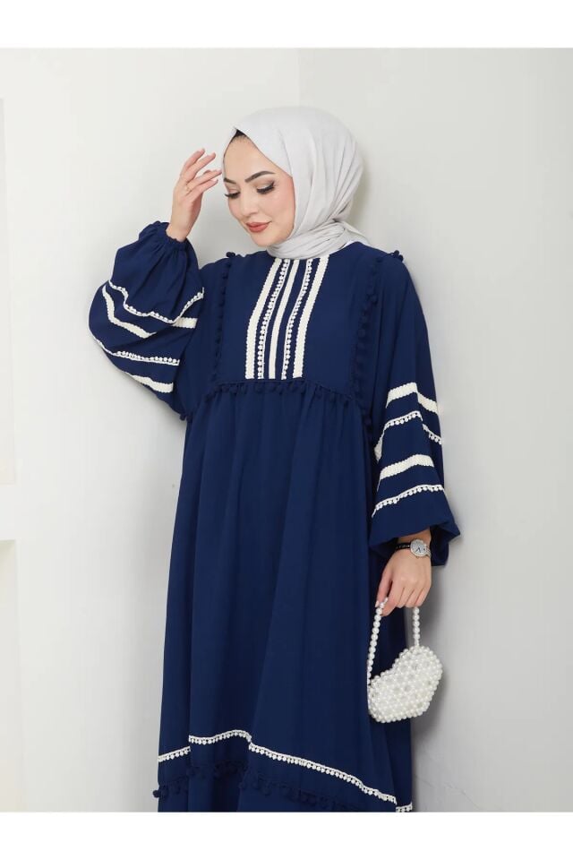 Şerit İşlemeli Geniş Elbise Lacivert 4XL