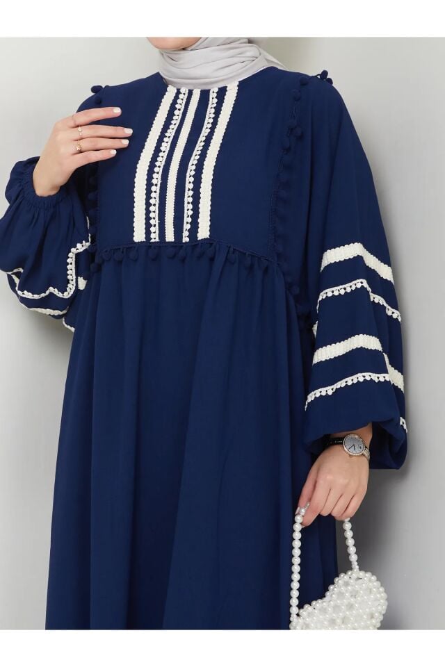 Şerit İşlemeli Geniş Elbise Lacivert 4XL